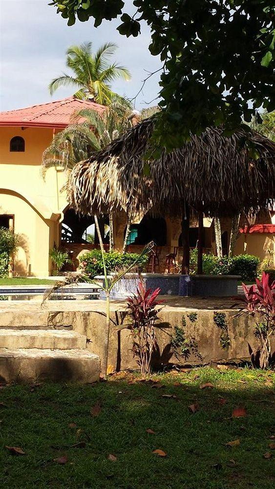 Delfin Beach Front Resort Esterillos Exteriér fotografie